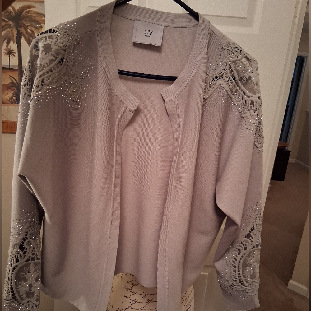 LIV MILANO Gray Rhinestone Embellished Cardigan. Medium